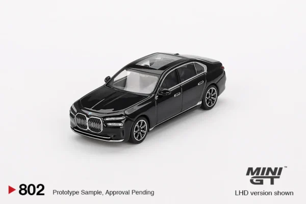 Mini GT BMW i7 xDrive60 (No. 802 – Black Sapphire)