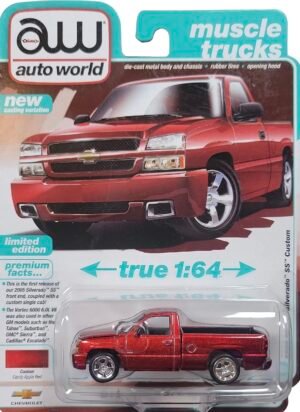 3a6b182a-9ce1-45e9-8ca2-9e62c2f1587f (Pre-venta) Auto World 2005 Chevy Silverado SS Custom – Candy Apple Red (True 1:64, Muscle Trucks)