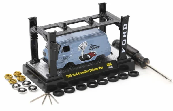 (Pre-venta) M2 Machines 1965 Ford Econoline Delivery Van – Ford Performance (R64 24-02)