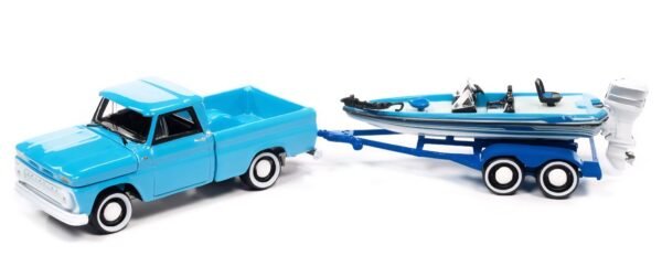 (Pre-venta) Johnny Lightning 1965 Chevy Stepside Pickup + Boat & Trailer (Hull’s & Haulers)