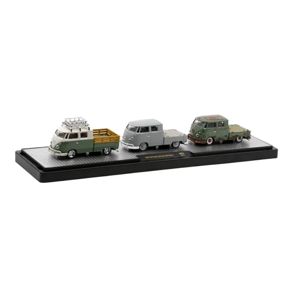 M2 Machines Auto Hauler 65 1960 VW Double Cab Trucks
